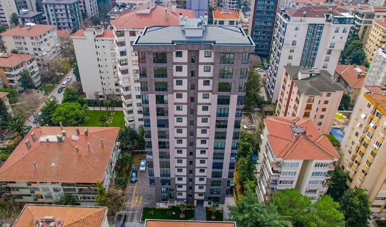 Yaprak Apartmanı, Erenköy